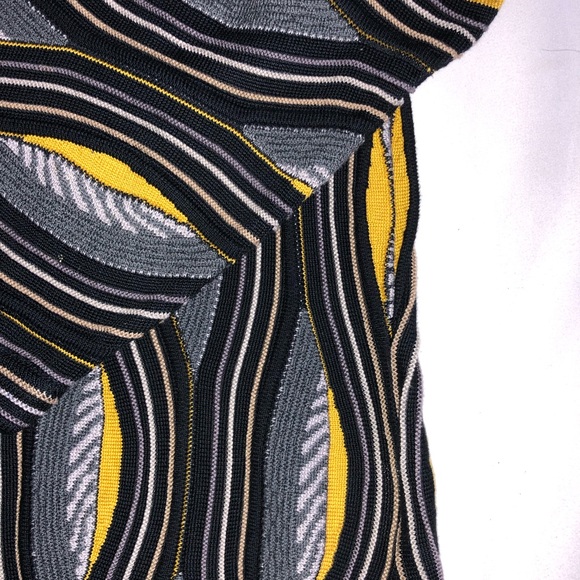 Vintage Tundra Sweater - Picture 4 of 4